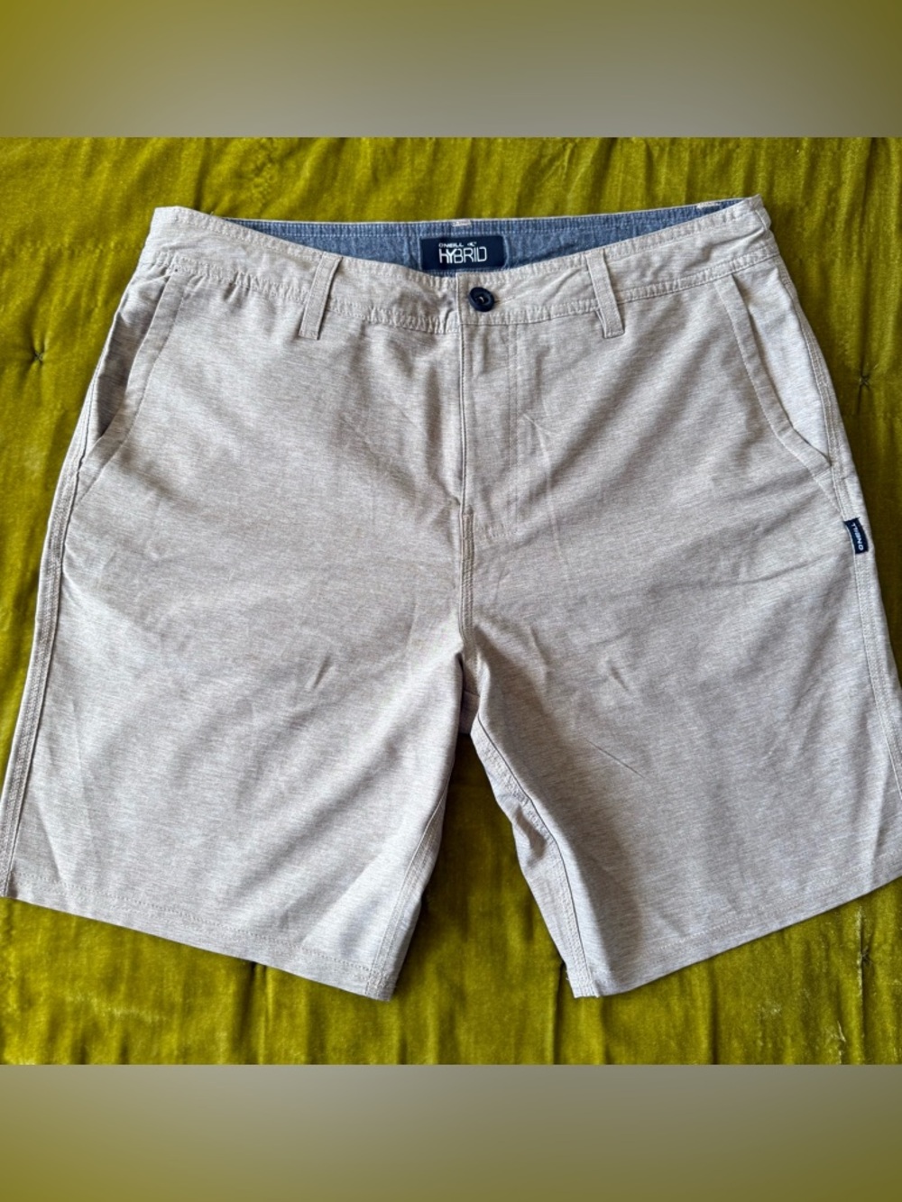 O'Neill Men's Heathered Khaki Flat-Front Shorts
